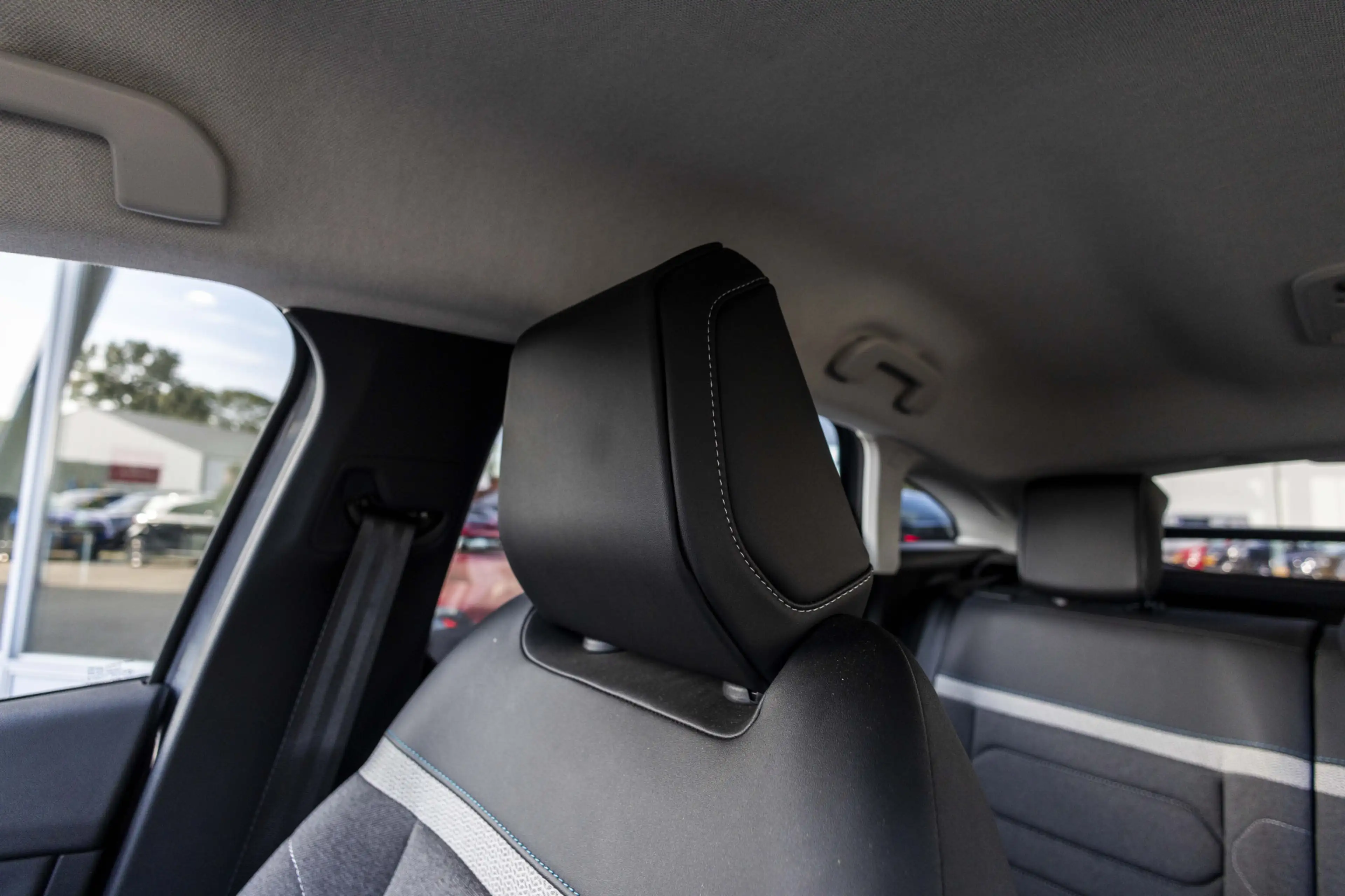 Citroen E-C4 Electric You 50 kWh | Warmtepomp | NL Auto | Carplay — photo 12