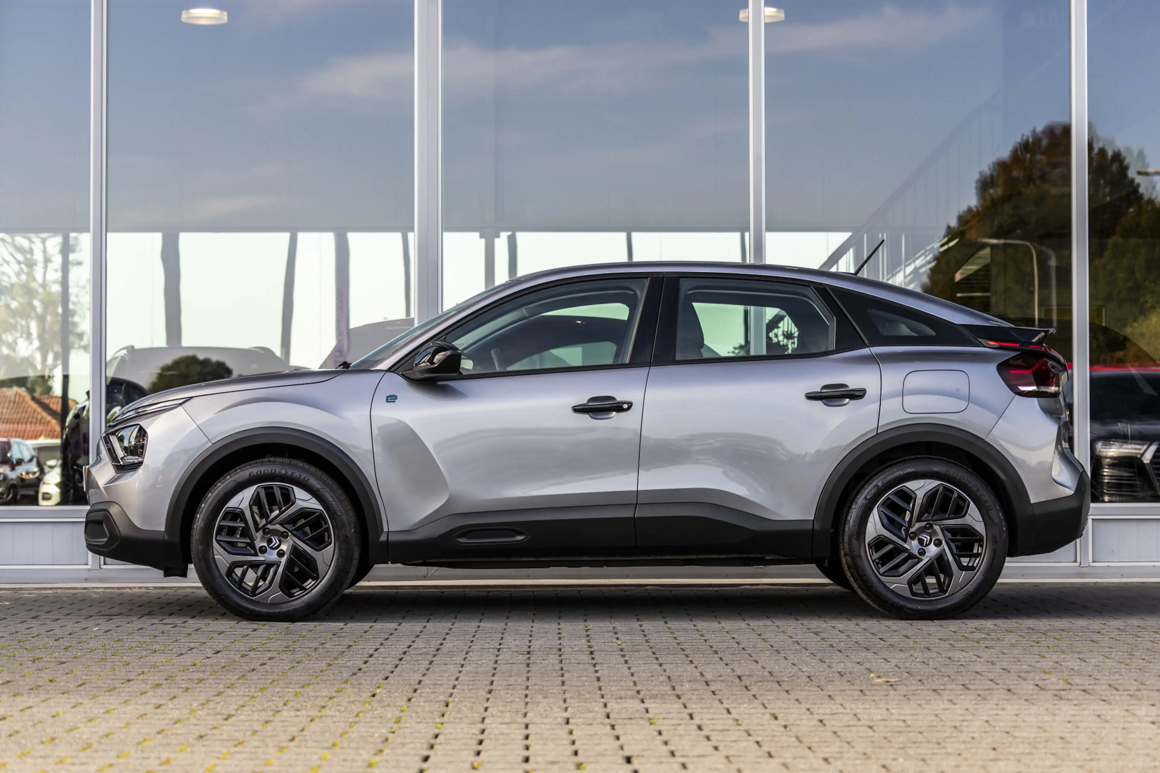 Citroen E-C4 Electric You 50 kWh | Warmtepomp | NL Auto | Carplay — photo 5