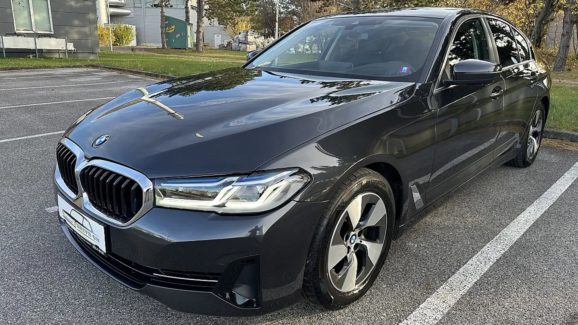 BMW 520 d *140kw*AHK schwenkbarem*Leder* Ambientes Lich... Grau - 1
