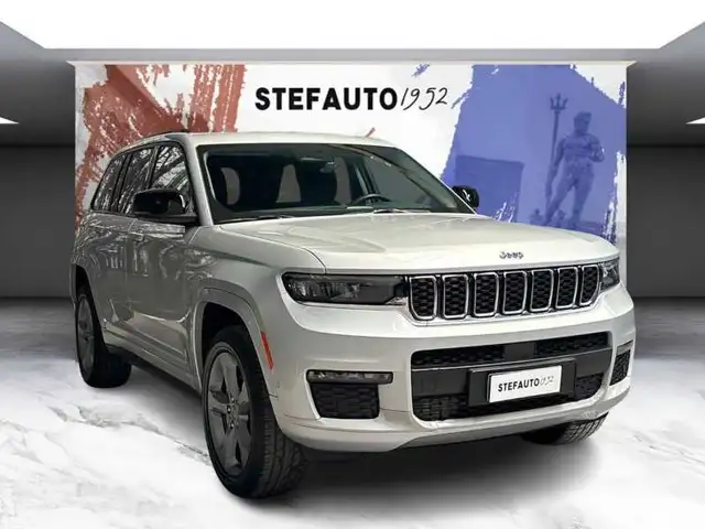 2023 Jeep Grand Cherokee in Silver for sale