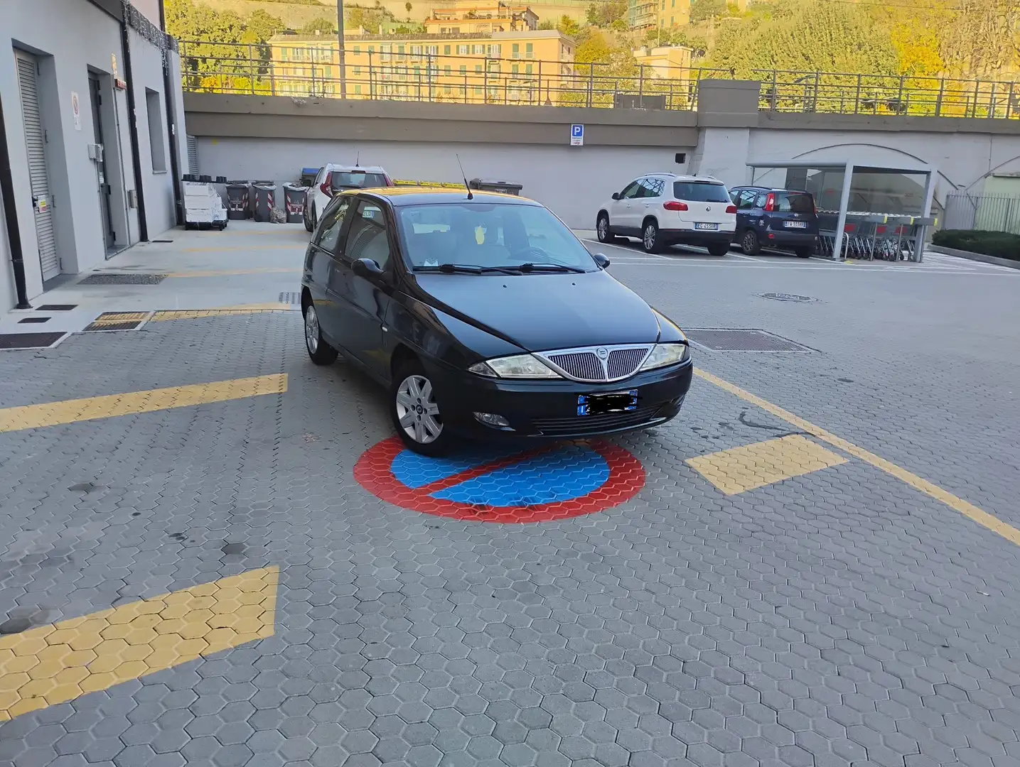 Lancia Y 1.2 8v Allestimento Unica Schwarz - 1