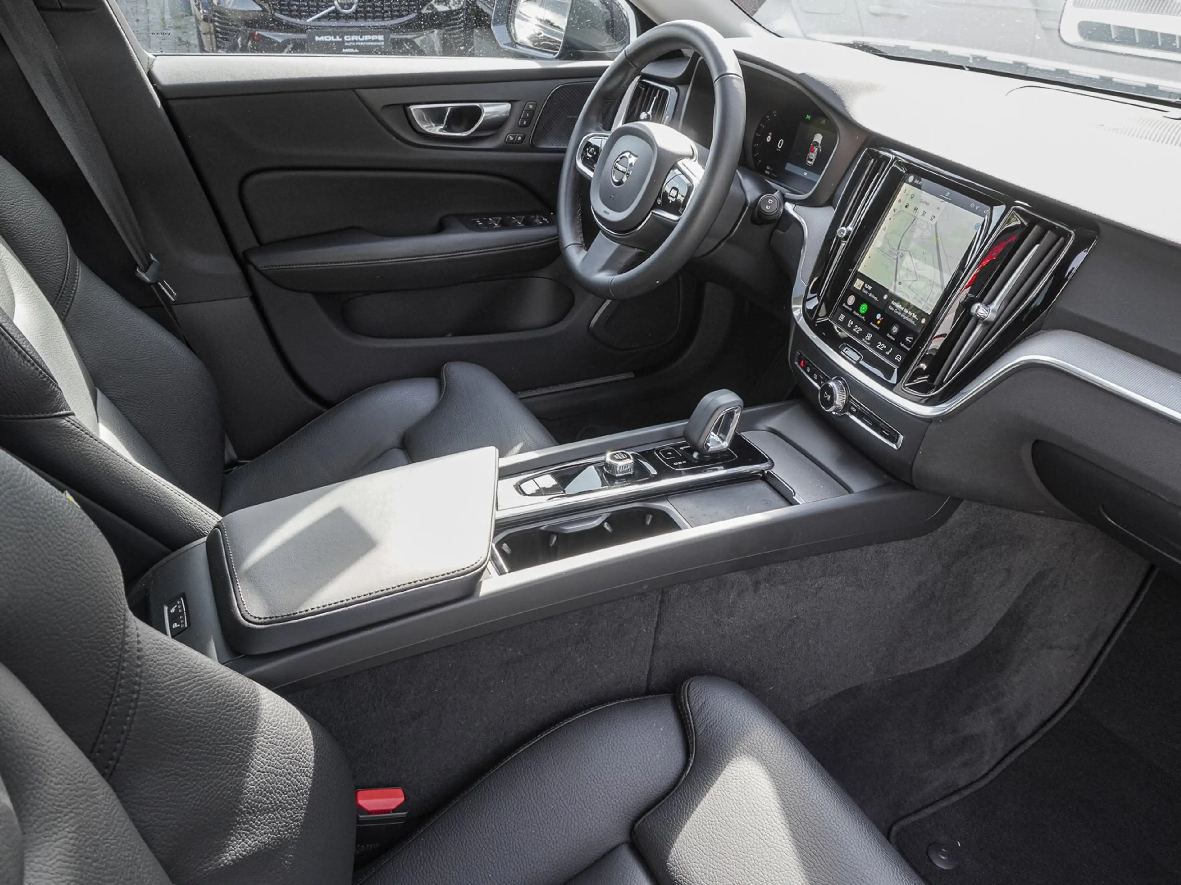 Volvo V60 Cross Country B4 AWD Plus AHK Pano Harman/Kardon — photo 9