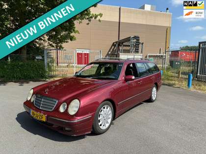 Mercedes-Benz E 200 Combi K. Eleg.Select NETTE AUTO RIJDT EN SCHAKELT