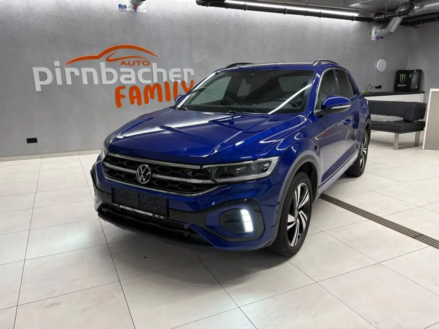 Volkswagen T-Roc 2,0 TDI R-Line Blau - 1