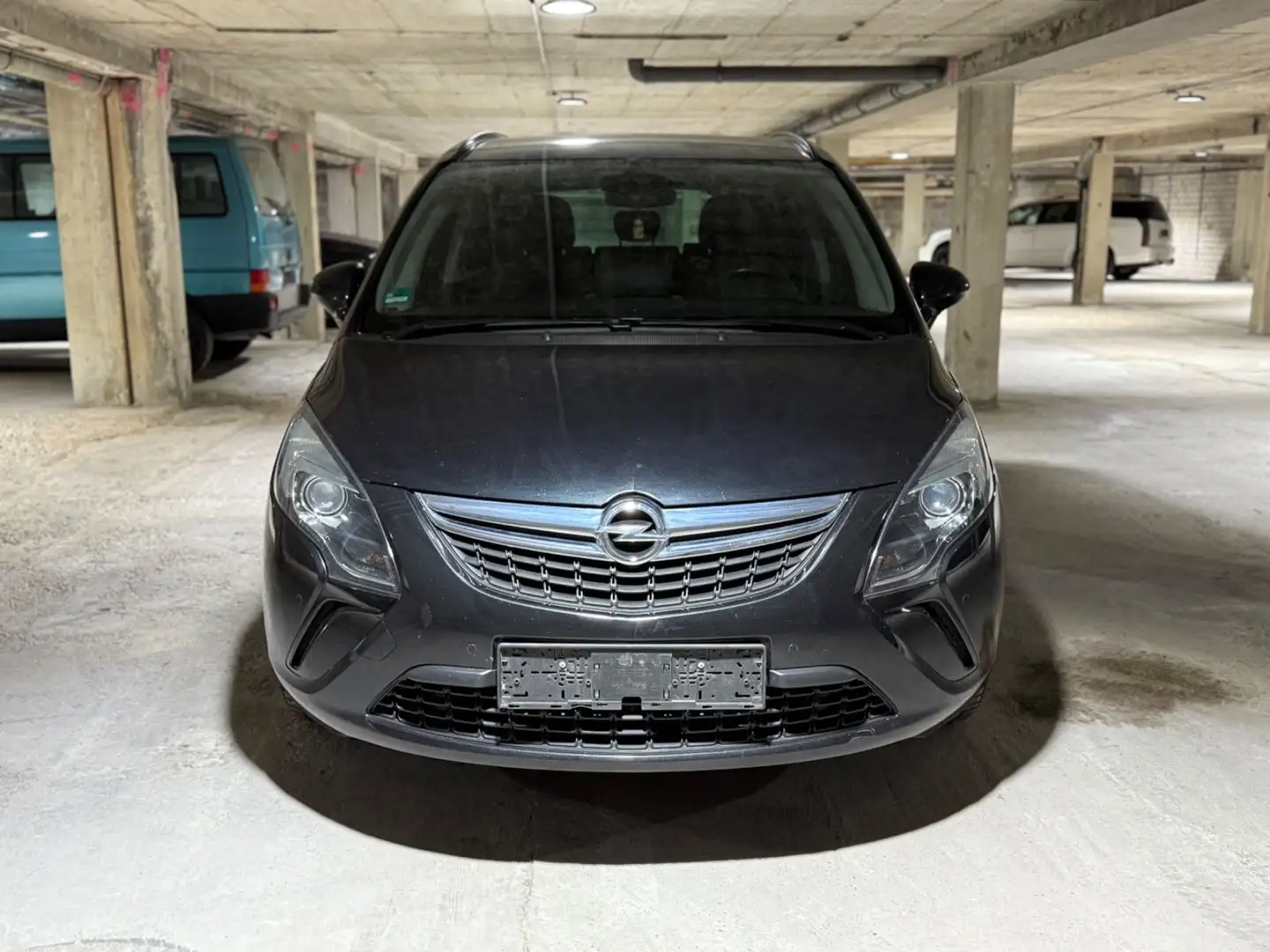 Opel Zafira Tourer 1.6 CDTI ecoFLEX Business Edition Czarny - 2