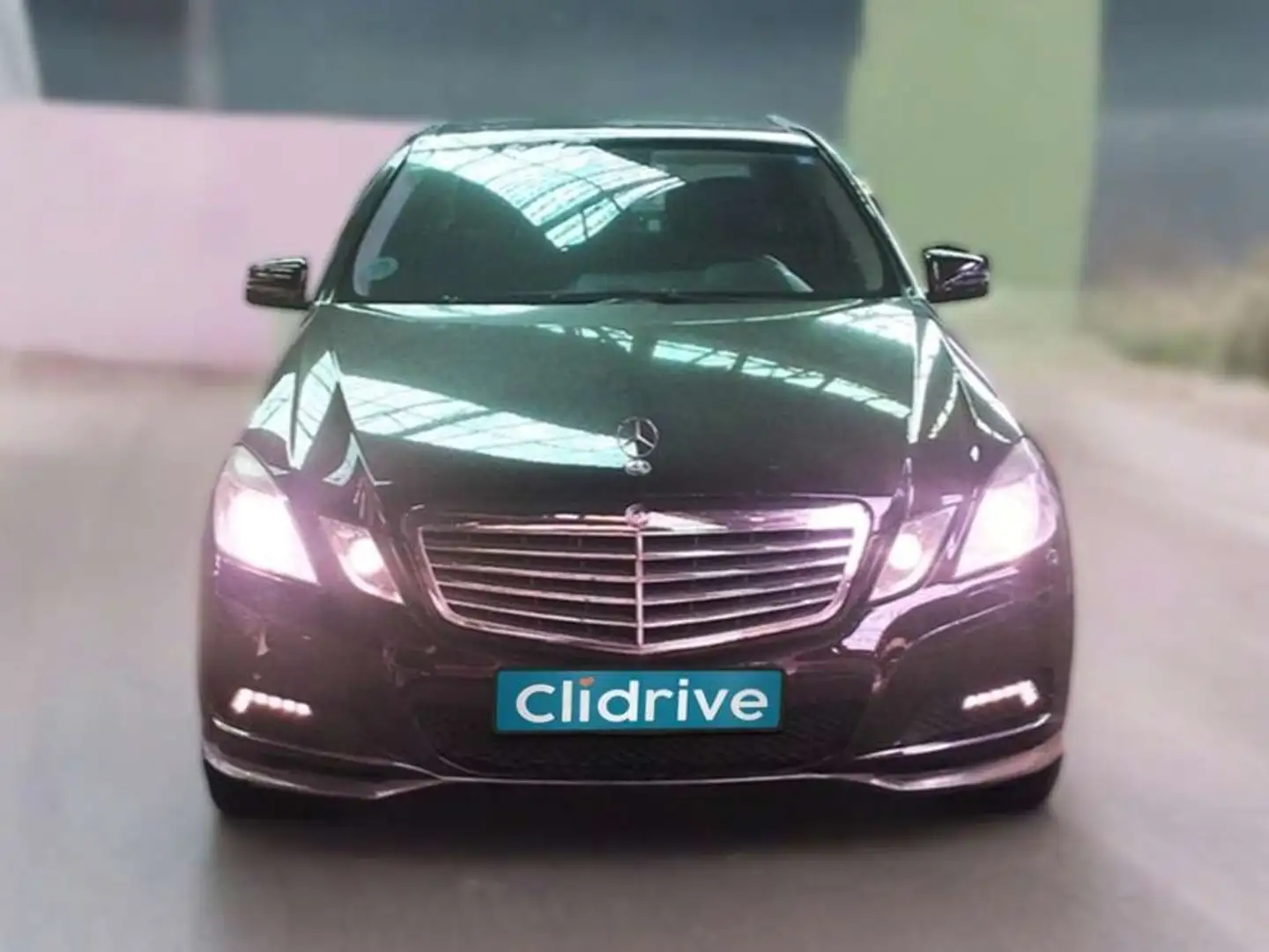 Mercedes-Benz E 350 4MATIC Burdeos - 2