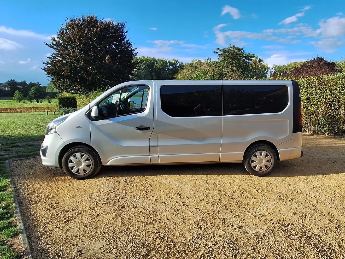 Opel Vivaro Vivaro 1.6 D (CDTI) L2H1 S Argent - 1