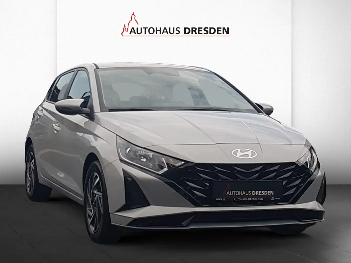 Hyundai i20 1.0 T-GDI Trend *NAVI*4xSHZ*BOSE* Gris - 2