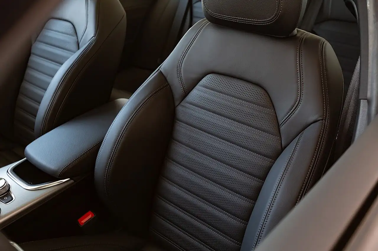 Alfa Romeo Giulia 2025 — фото 10