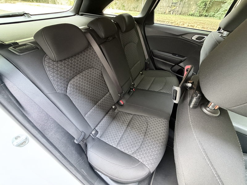 Kia Ceed / cee'd Ceed SW 1.4 T-GDI DCT OPF Vision — photo 10