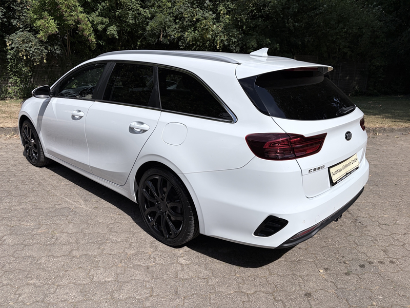 Kia Ceed / cee'd Ceed SW 1.4 T-GDI DCT OPF Vision — photo 4