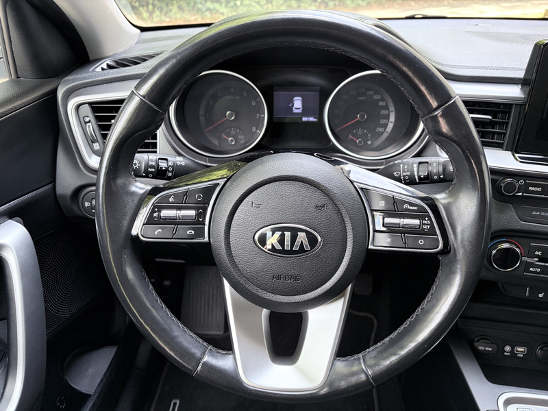 Kia Ceed / cee'd Ceed SW 1.4 T-GDI DCT OPF Vision — photo 13