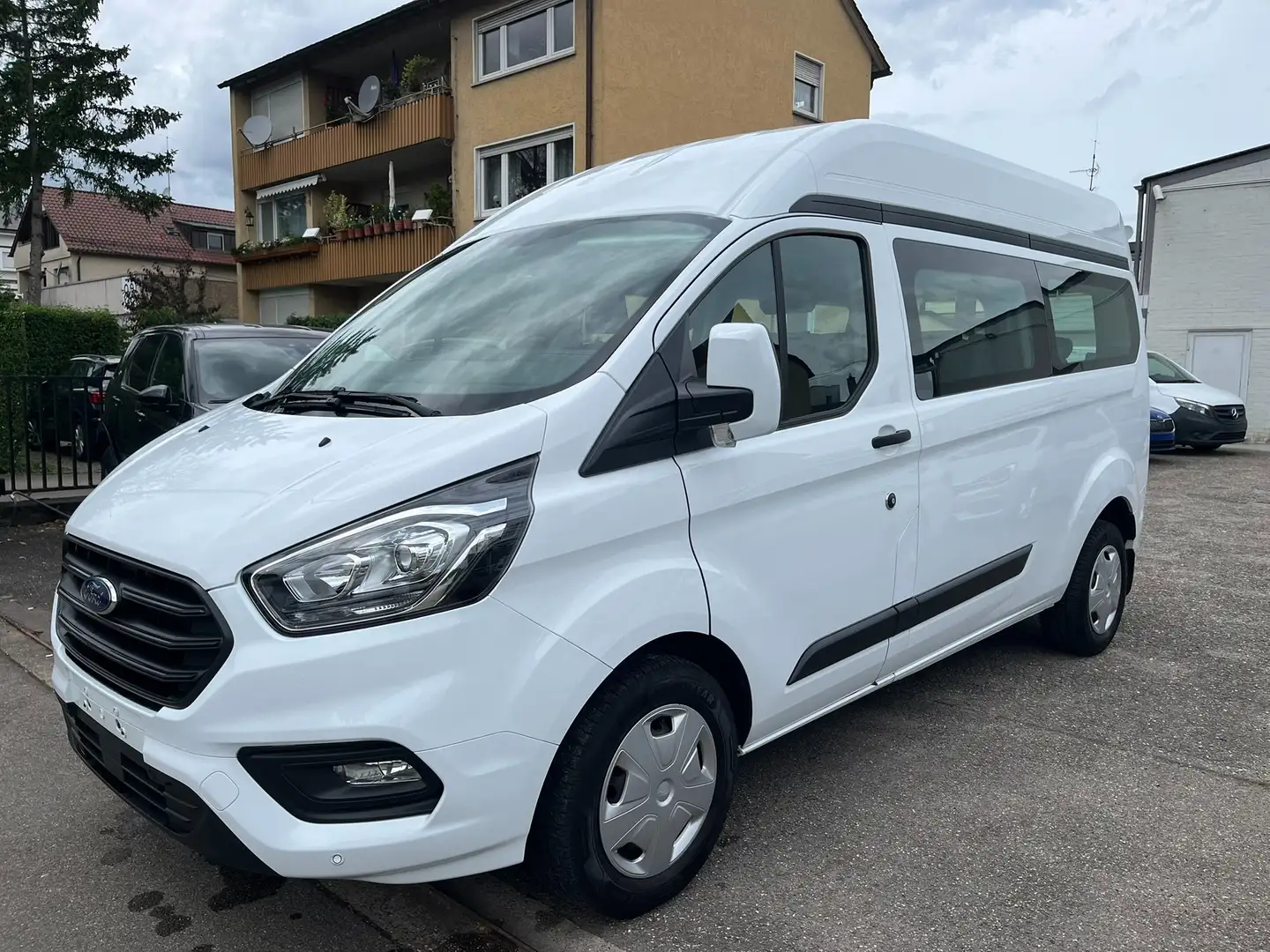 Ford Transit Custom 320 L2 H2 9. Sitzer AHK PTS Doppel-Klima Bianco - 2