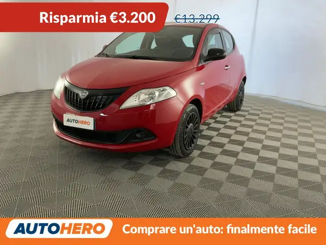 Lancia Ypsilon 1.0 Mild-Hybrid Silver MHEV