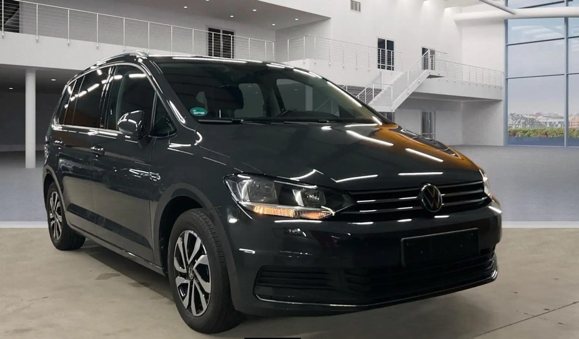 Volkswagen Touran 1.5 TSI Acive DSG Navi AppConnect 1.Hd Grau - 2