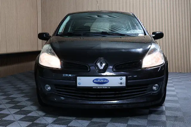 Renault Clio view 8