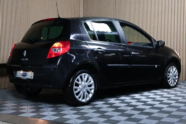 Renault Clio view 5