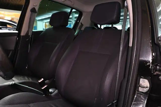 Renault Clio view 23