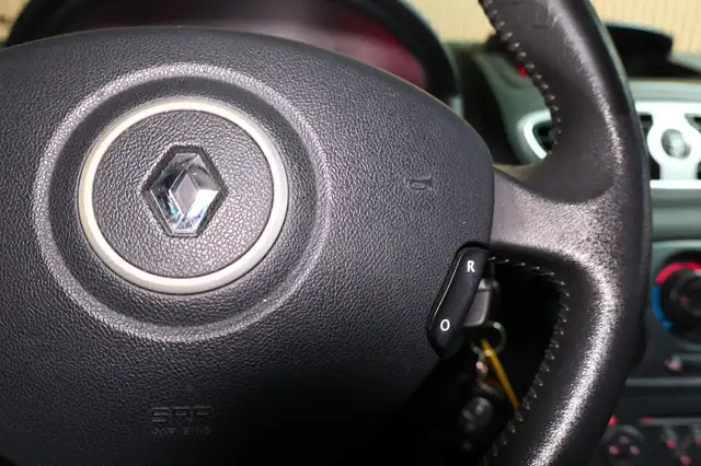 Renault Clio view 15