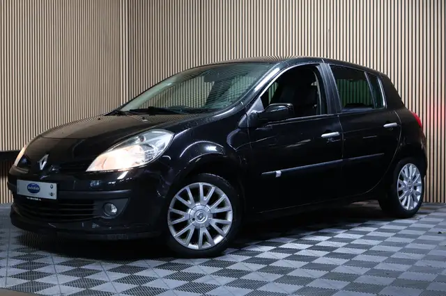 Renault Clio view 9