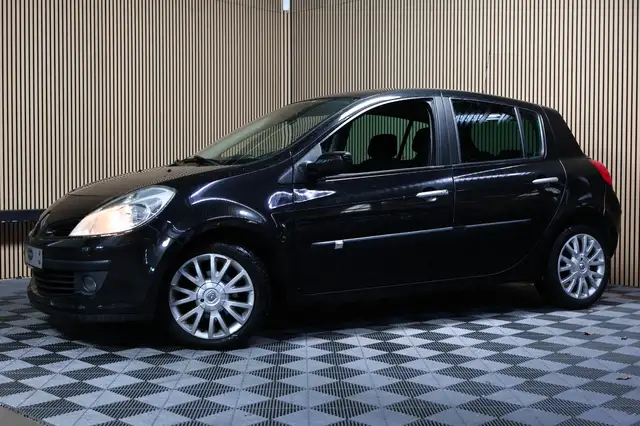 Renault Clio view 10