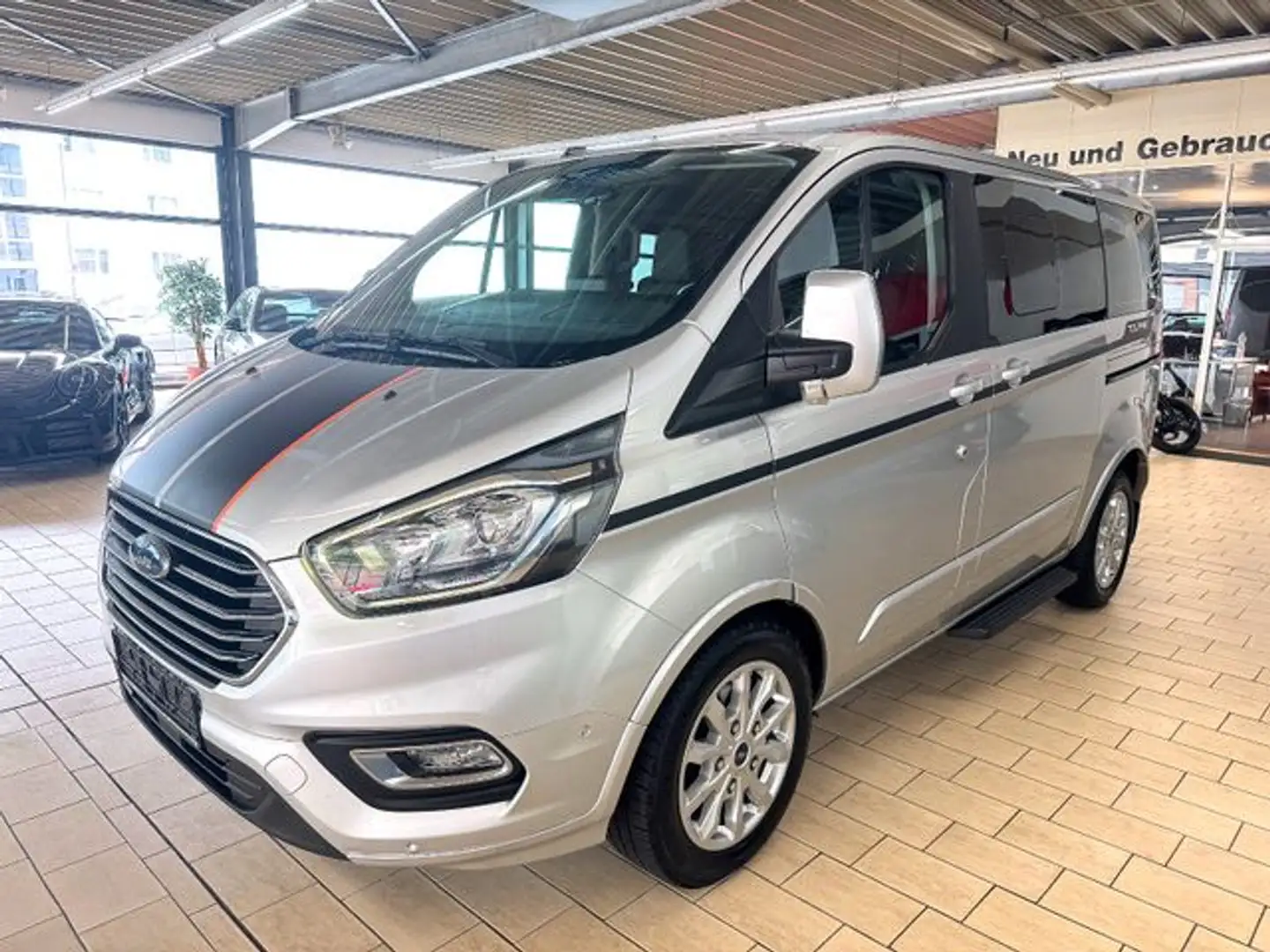 Ford Tourneo Custom CUSTOM*AUTOM+NAVI+KAM+SITZH+AHK+8-SITZER Silber - 2