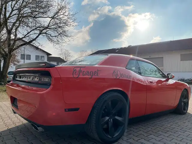 Dodge Challenger view 8