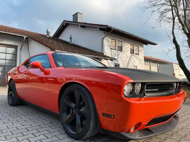 Dodge Challenger view 10
