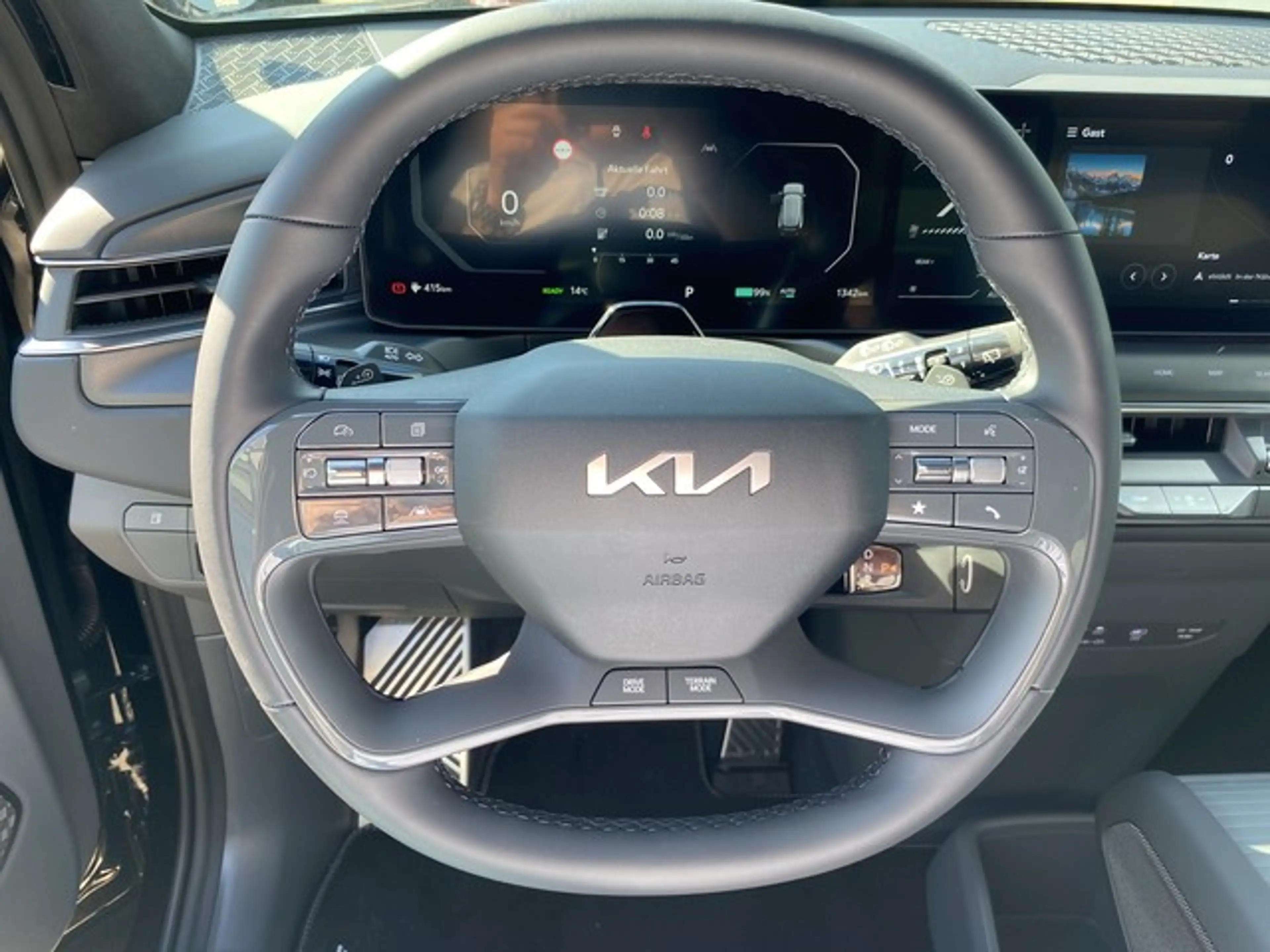 Kia EV9 AWD GT-LINE LAUNCH ED. 6S SWIVEL — photo 13