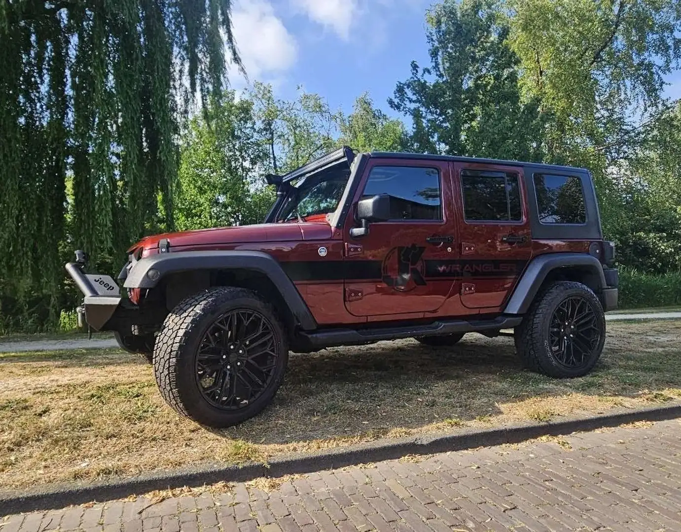 Jeep Wrangler 3.8 Sahara Червоний - 2