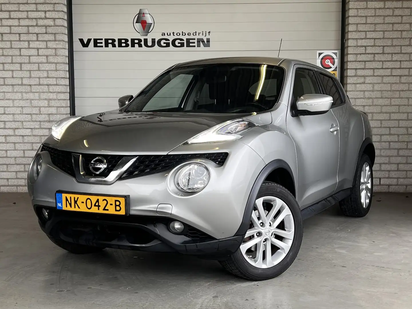 Nissan Juke 1.6 Acenta | HANDELSPRIJS | LEES TEKST Gris - 1