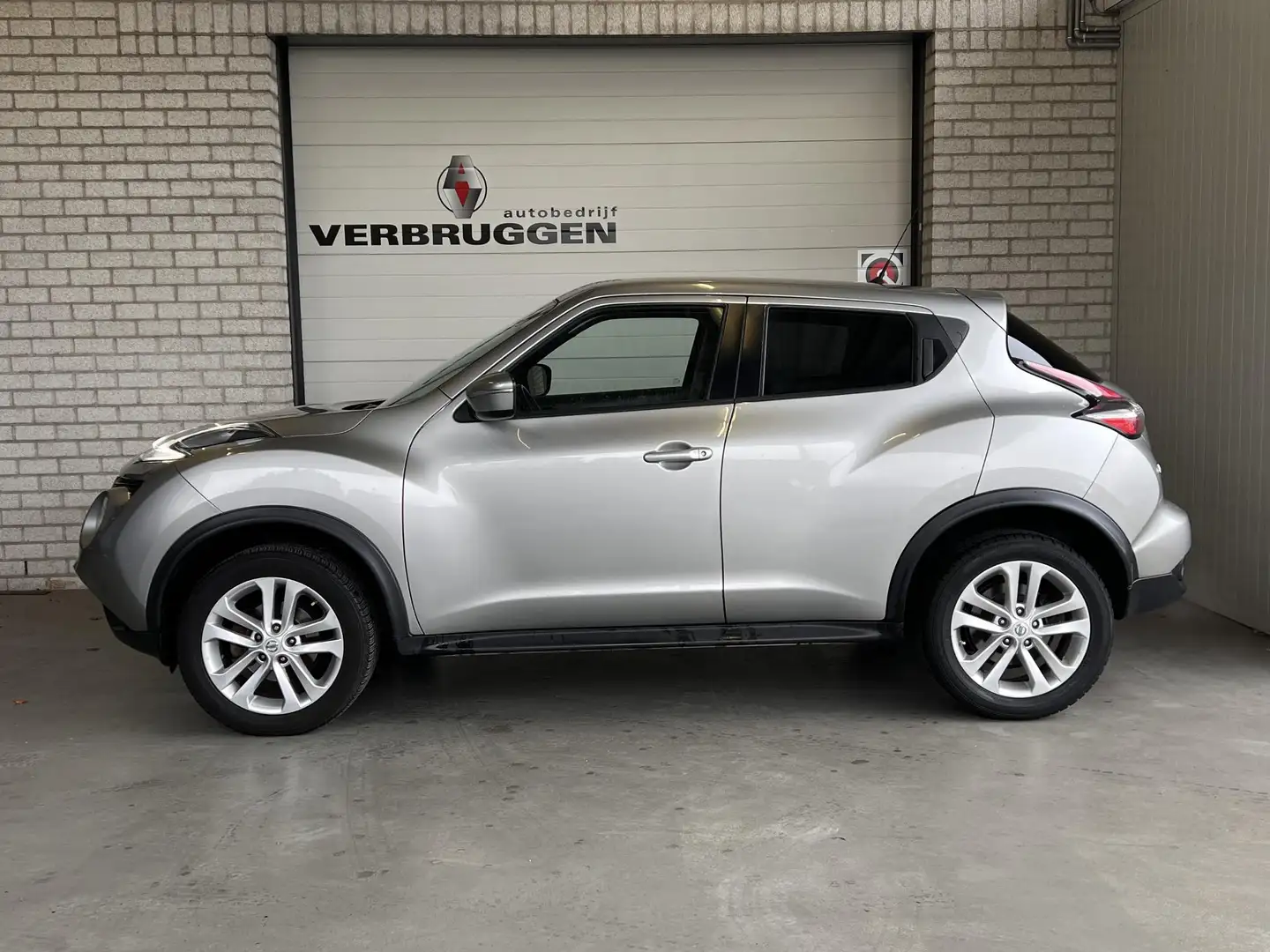 Nissan Juke 1.6 Acenta | HANDELSPRIJS | LEES TEKST Gris - 2