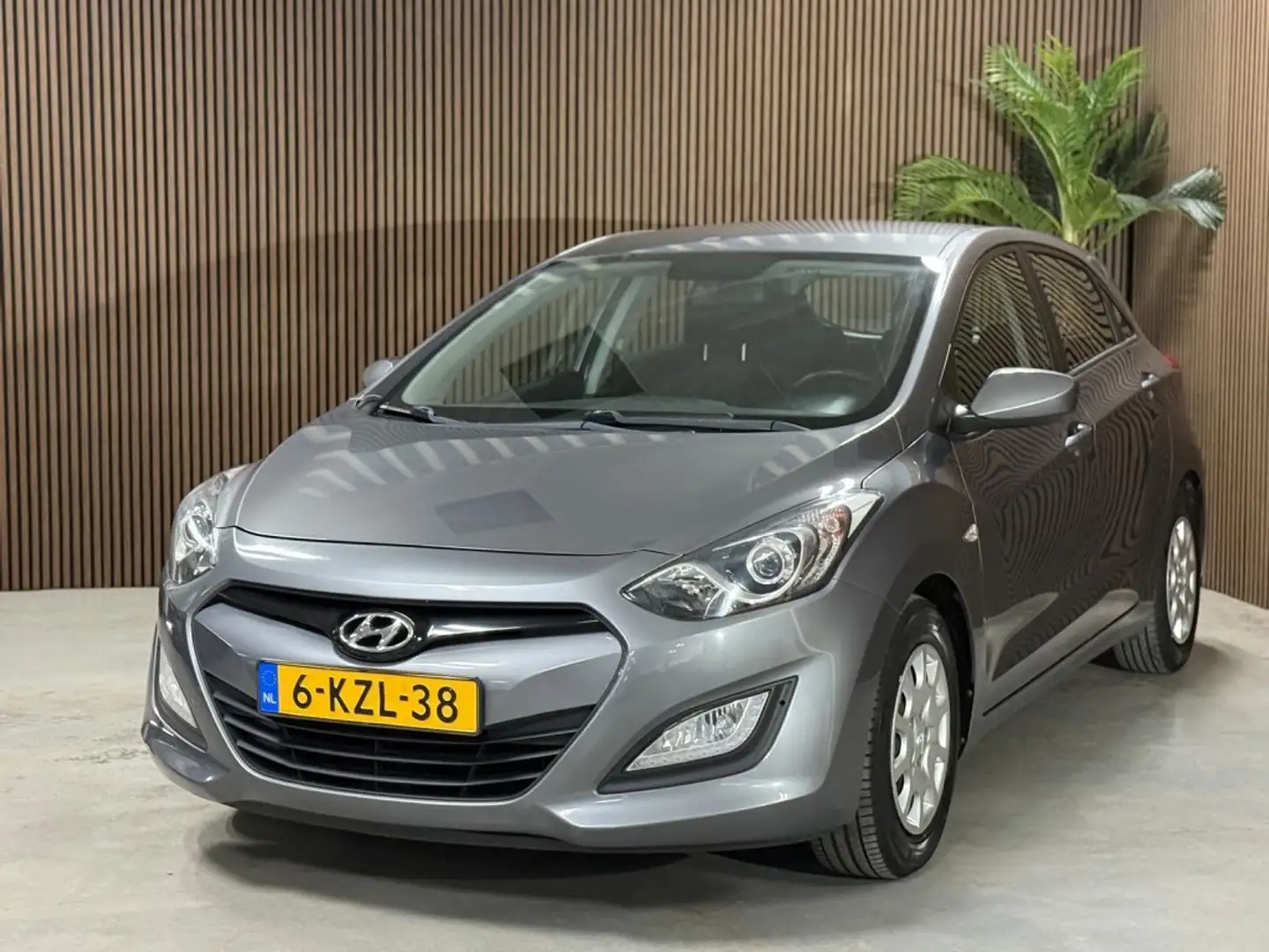 Hyundai i30 CW 1.4i i-Drive Cool Grijs - 2