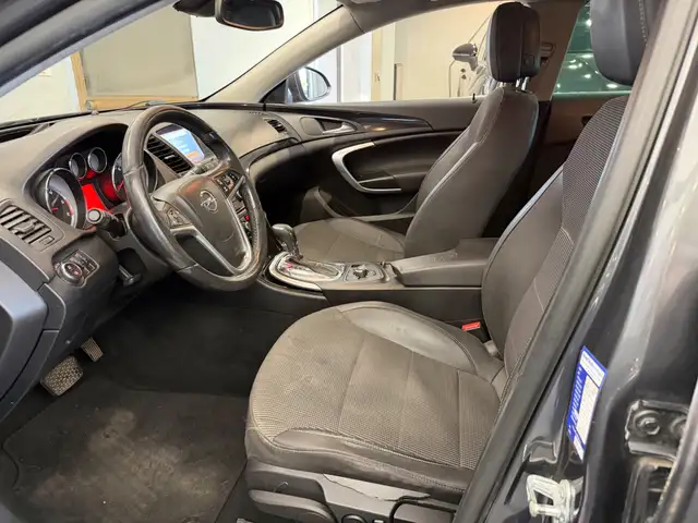 Opel Insignia view 9