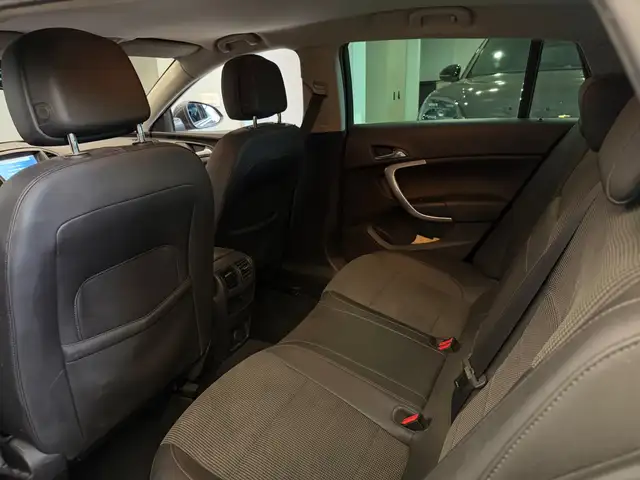 Opel Insignia view 11
