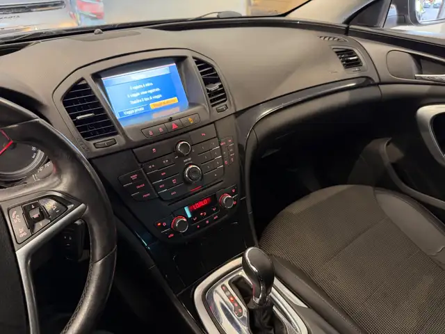 Opel Insignia view 5