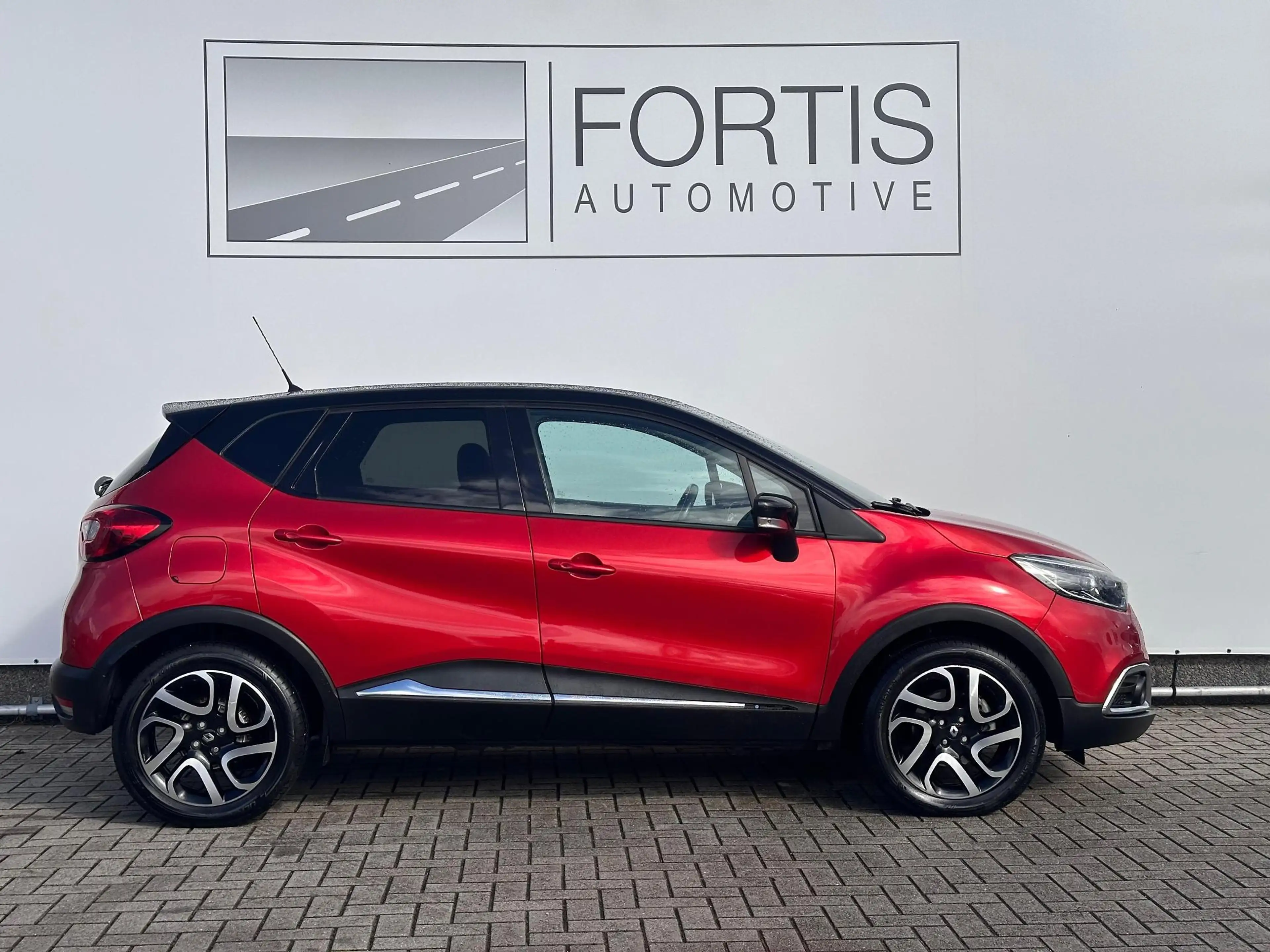 Renault Captur 1.2 TCe Xmod NL-AUTO | NAVI | CAMERA | LEDER — photo 8