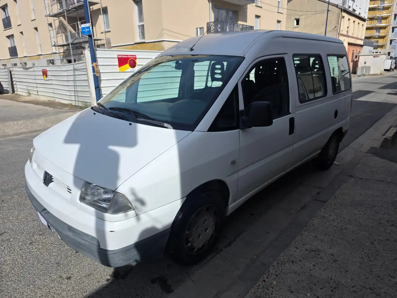 Peugeot Expert 2.0e 16V Combi (8pl), foto 2