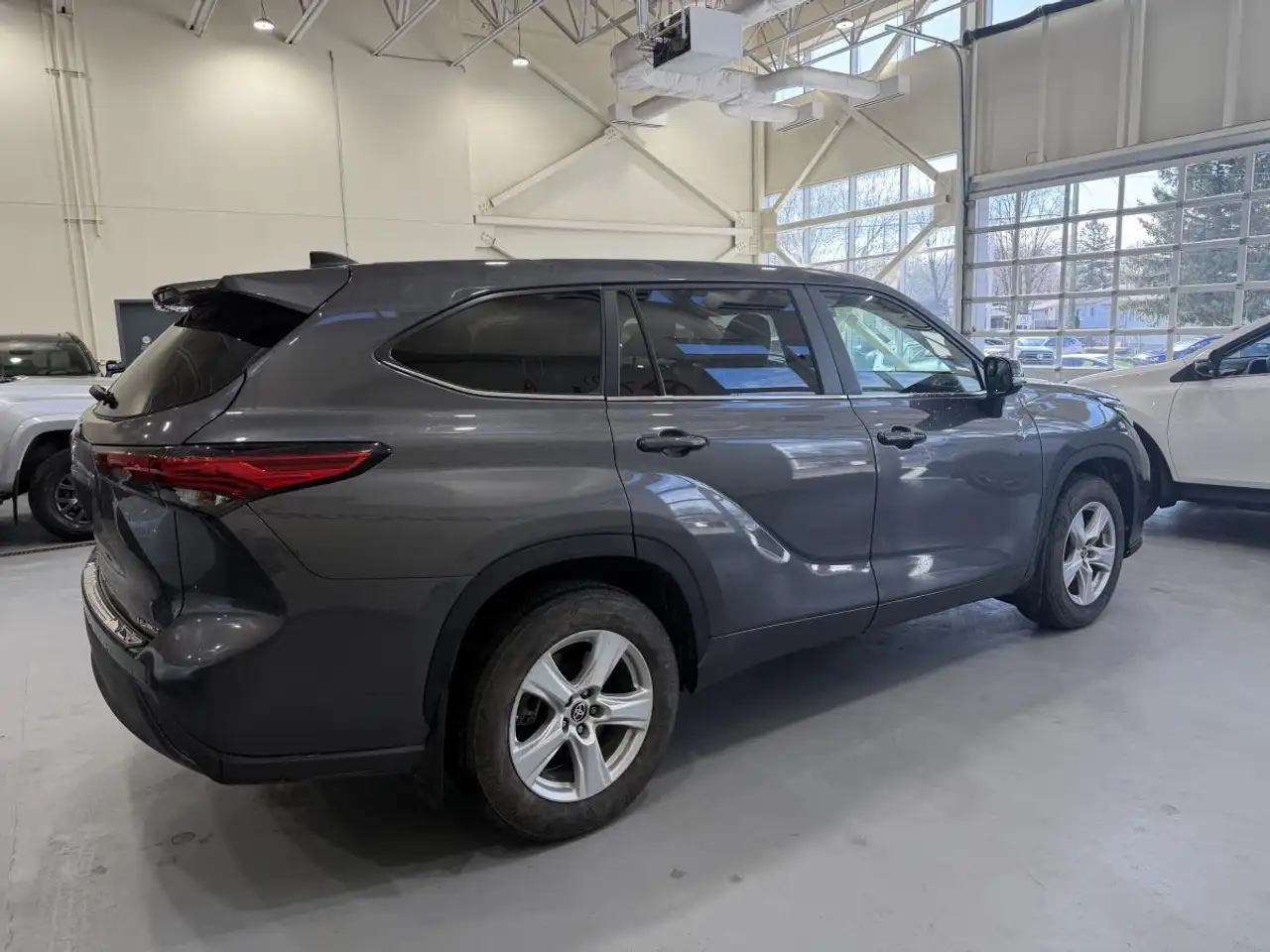 Toyota Highlander снимка Toyota Highlander