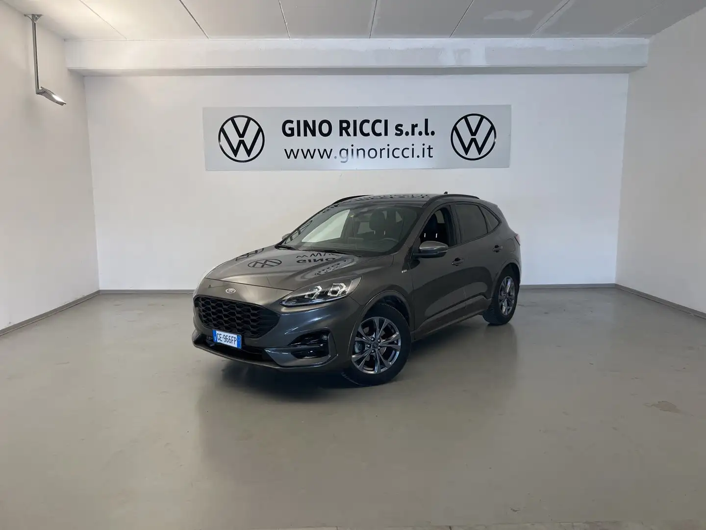 Ford Kuga Kuga 1.5 EcoBlue 120 CV aut. 2WD ST-Line X Gris - 1