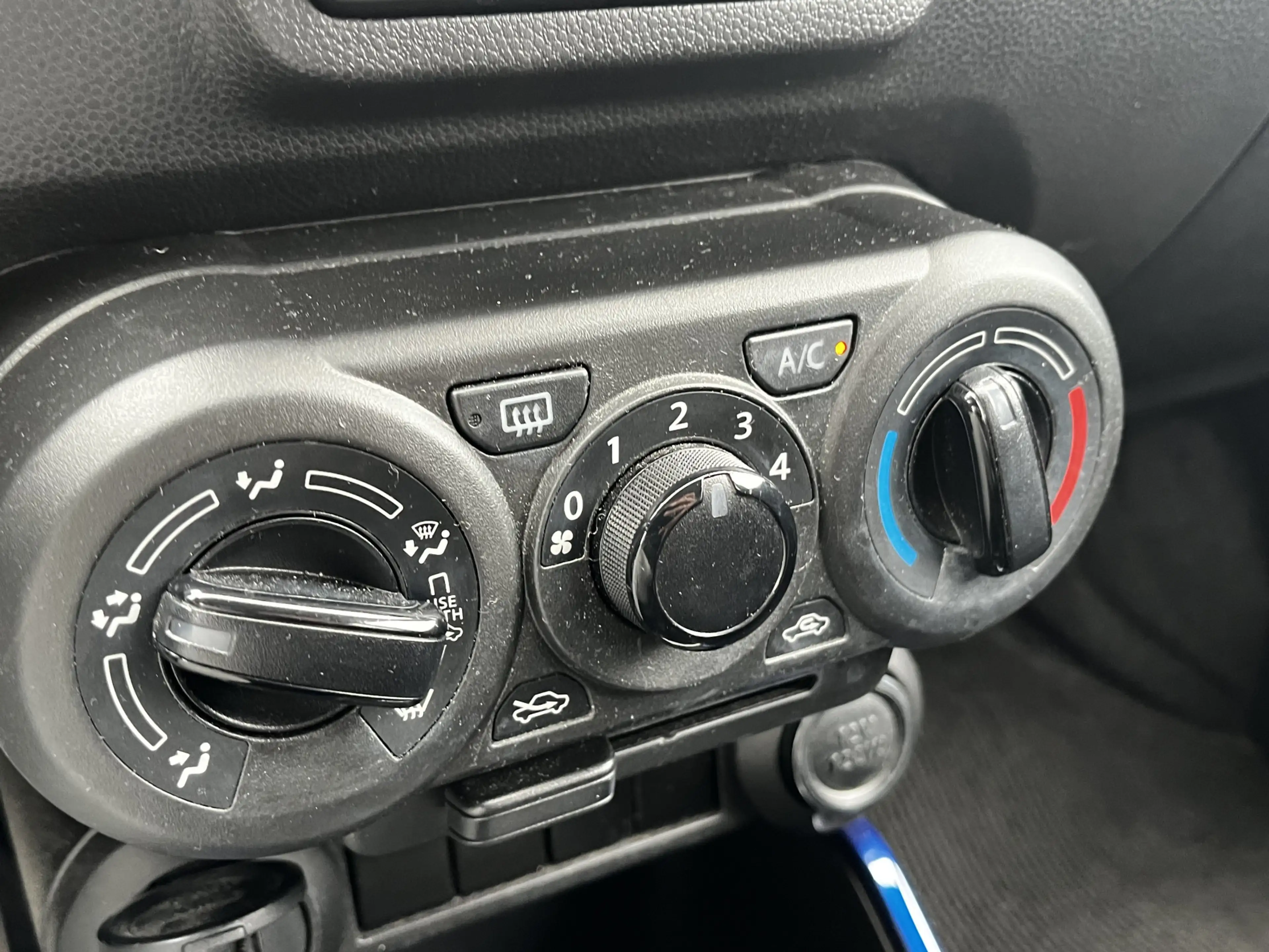 Suzuki Ignis 1.2 Smart Hybrid Airco Cruise Trekhaak NL auto — photo 18