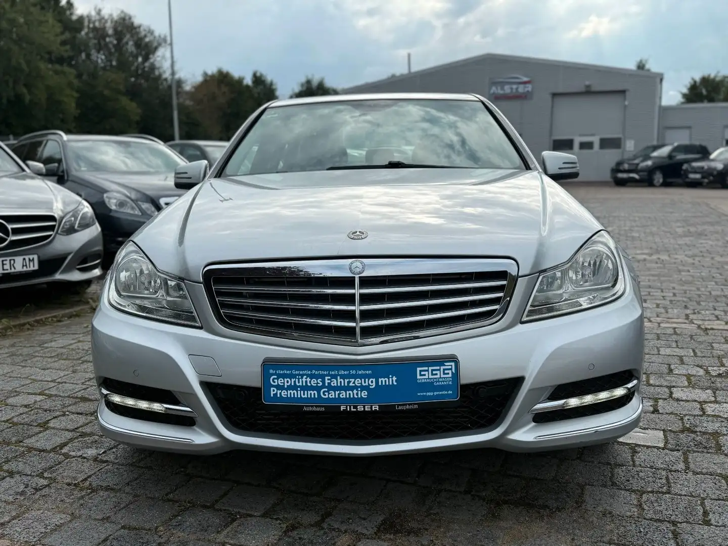 Mercedes-Benz C 180 C -Klasse Lim. 1,6 CGI BlueEfficiency Silber - 2