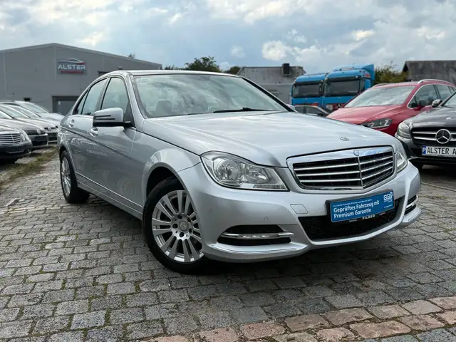 Mercedes-Benz C 180 C -Klasse Lim. 1,6 CGI BlueEfficiency
