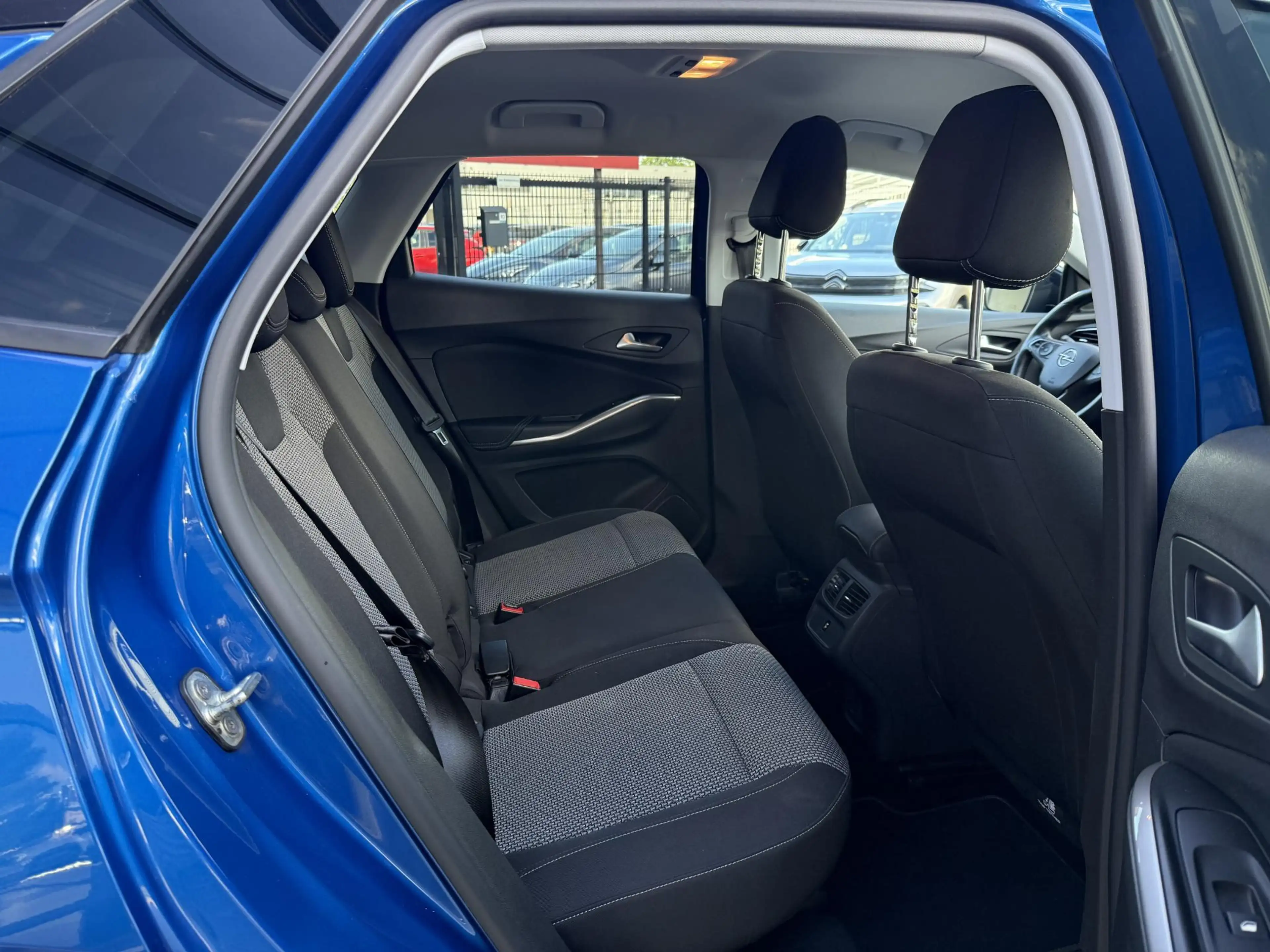 Opel Grandland X 1.2 Turbo Innovation *Trekhaak & Stoelverwarming* — photo 12