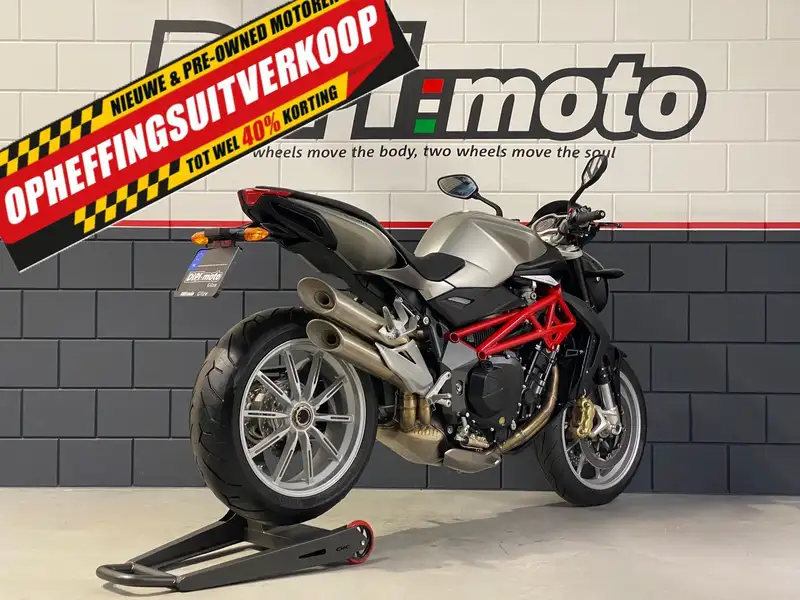 MV Agusta Brutale 1090 - foto 6