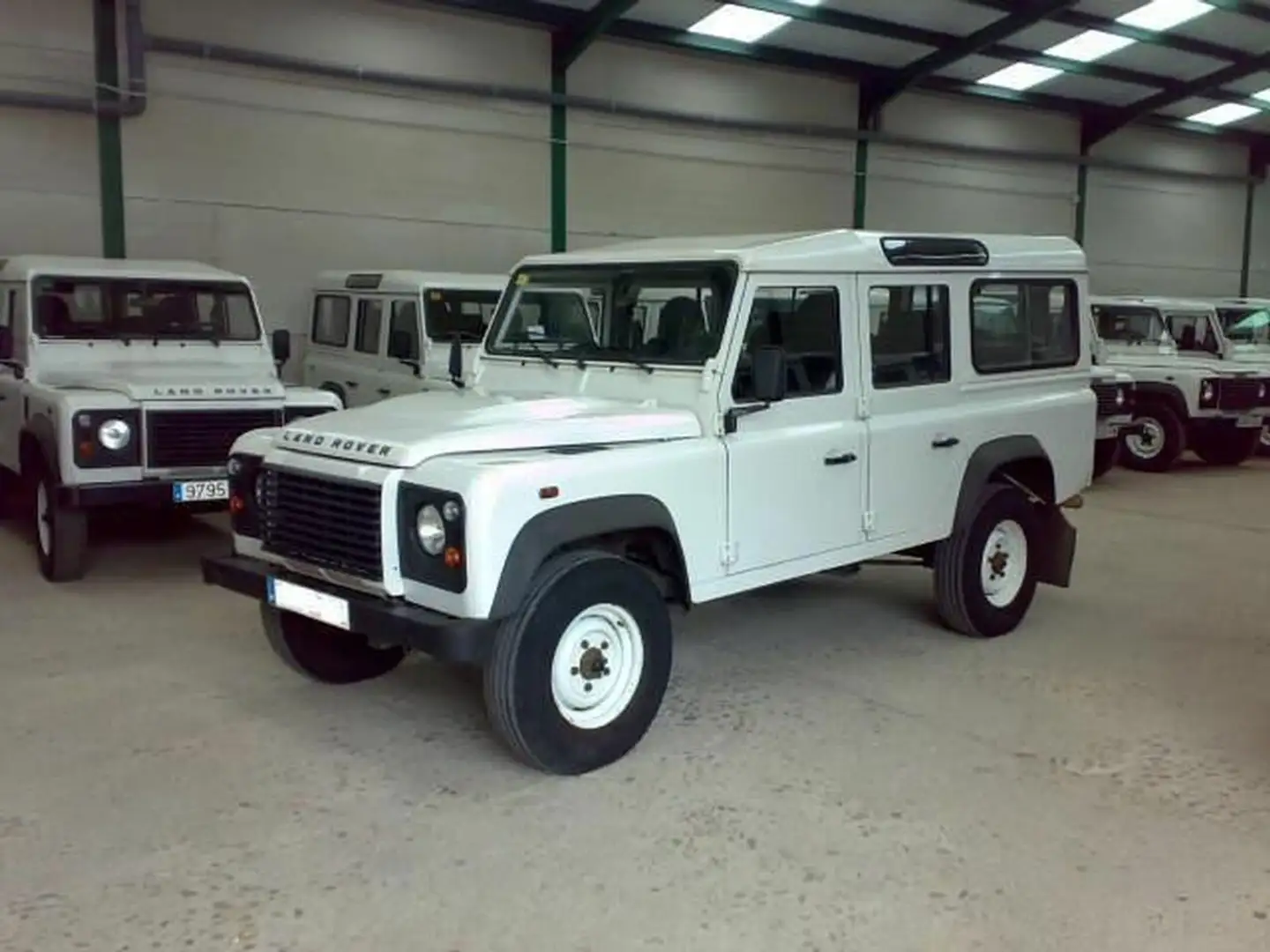 Land Rover Defender 110 SW E Blanco - 1