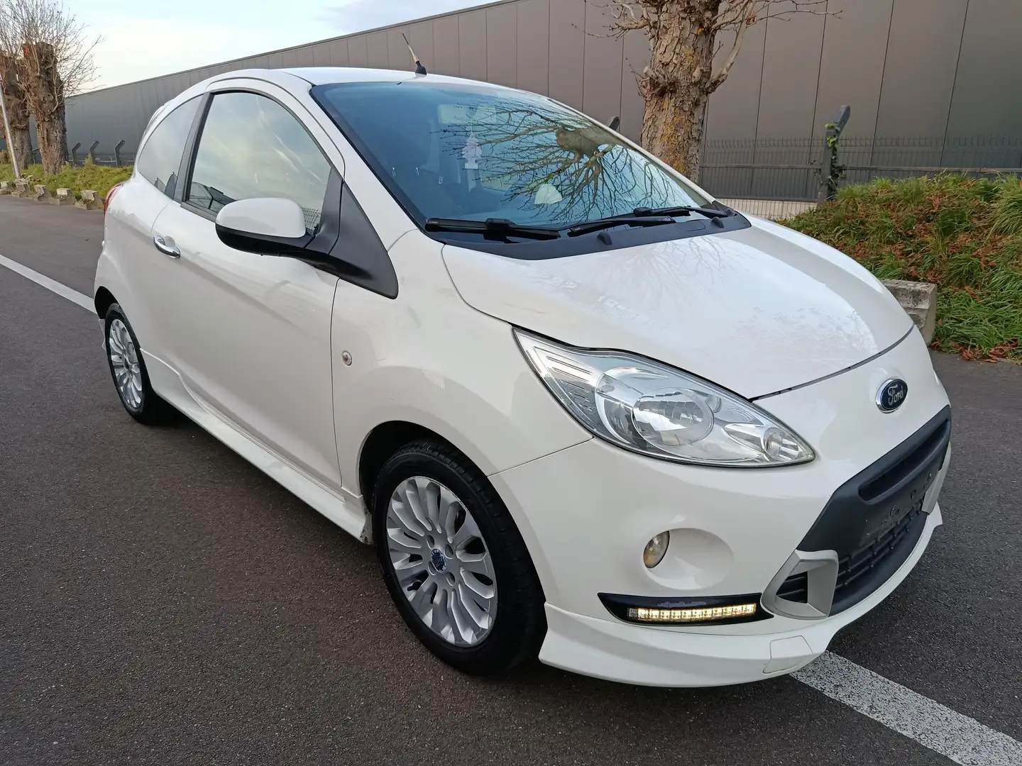 Ford Ka/Ka+ Ka 1.2i Grand Prix II Start/Stop,airco eur5 Weiß - 2