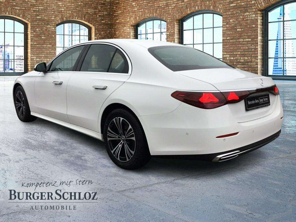 Mercedes-Benz E 200