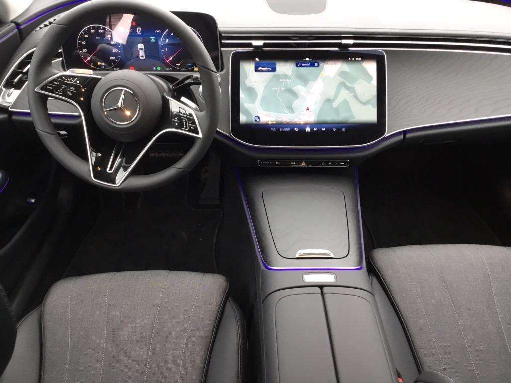 Mercedes-Benz E 200
