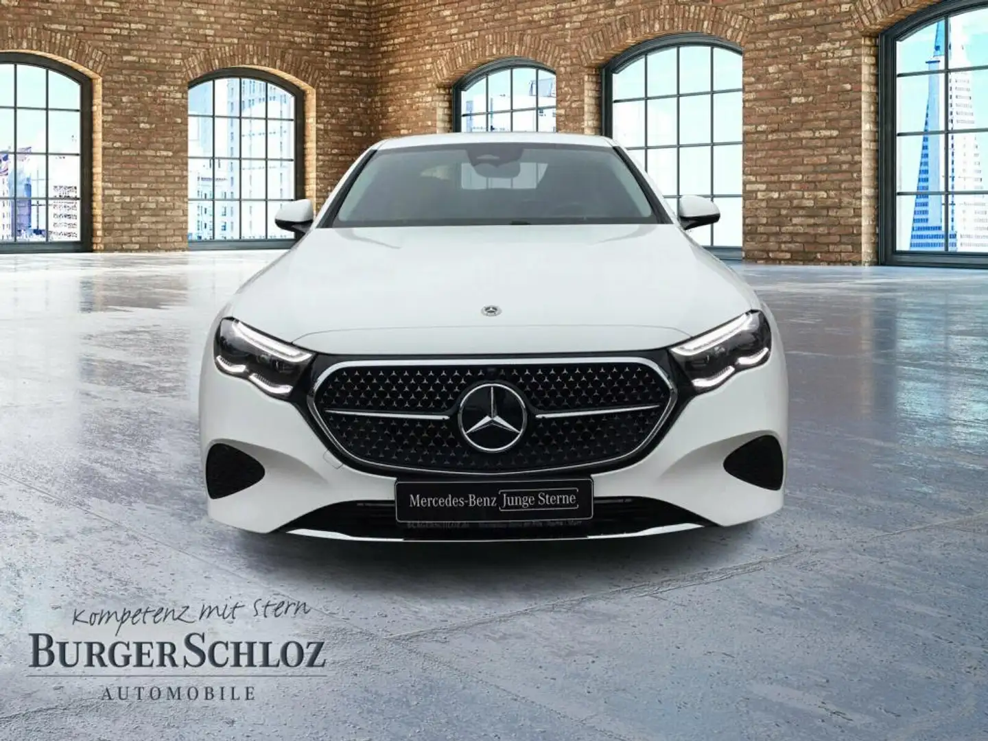 Mercedes-Benz E 200 360 AUT DynLicht Fernlichtass. Kam. KlimaA Weiß - 2